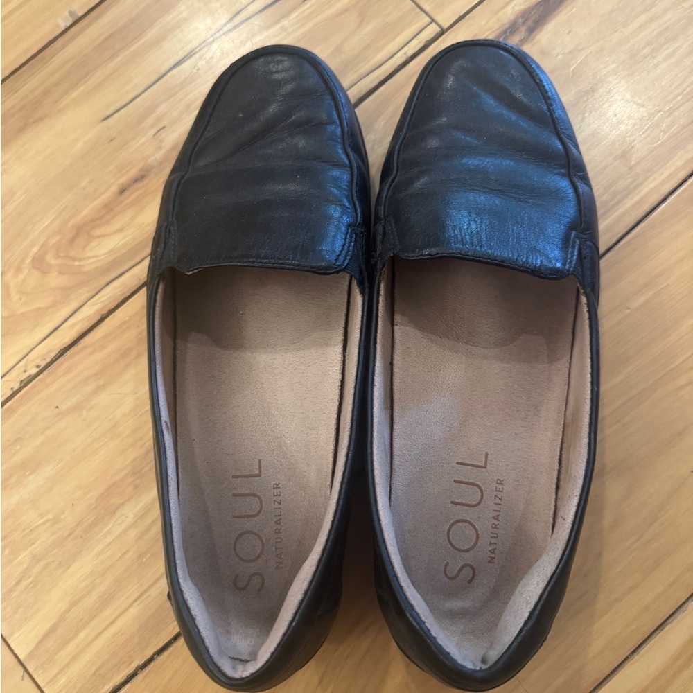 Naturalizer Soul Black Leather Loafers